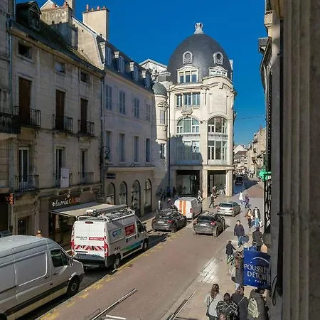 Appartement Le Bossuet en plein coeur du centre historique à Dijon Extérieur photo